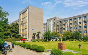 上海高考多少分能考上浙江中醫(yī)藥大學？附2022-2024年最低錄取分數(shù)線